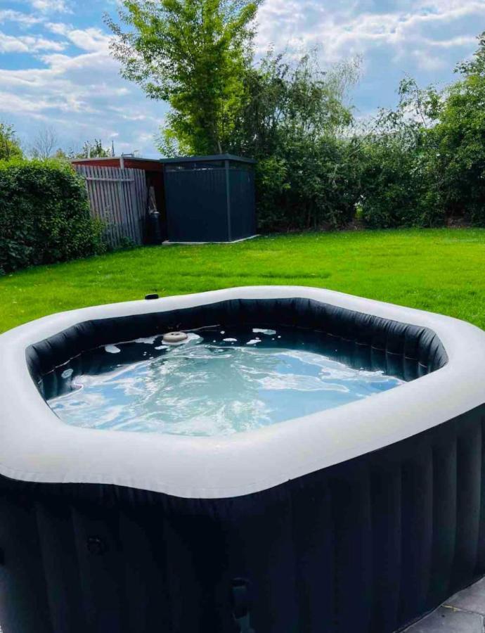 Haushalfte Mit Garten, Kamin, Grill & Whirlpool Nahe Ber Βίλα Βερολίνο Εξωτερικό φωτογραφία